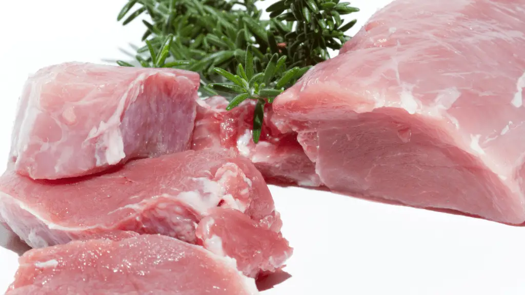 Tenderloin Vs Backstrap: Which Cut Is Better? 3 tenderloin vs backstrap
