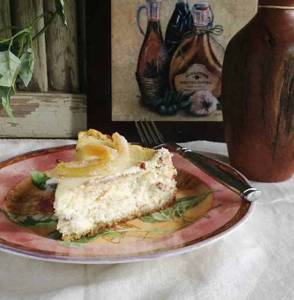 Chocolate-Orange Cannoli Cheesecake Slice